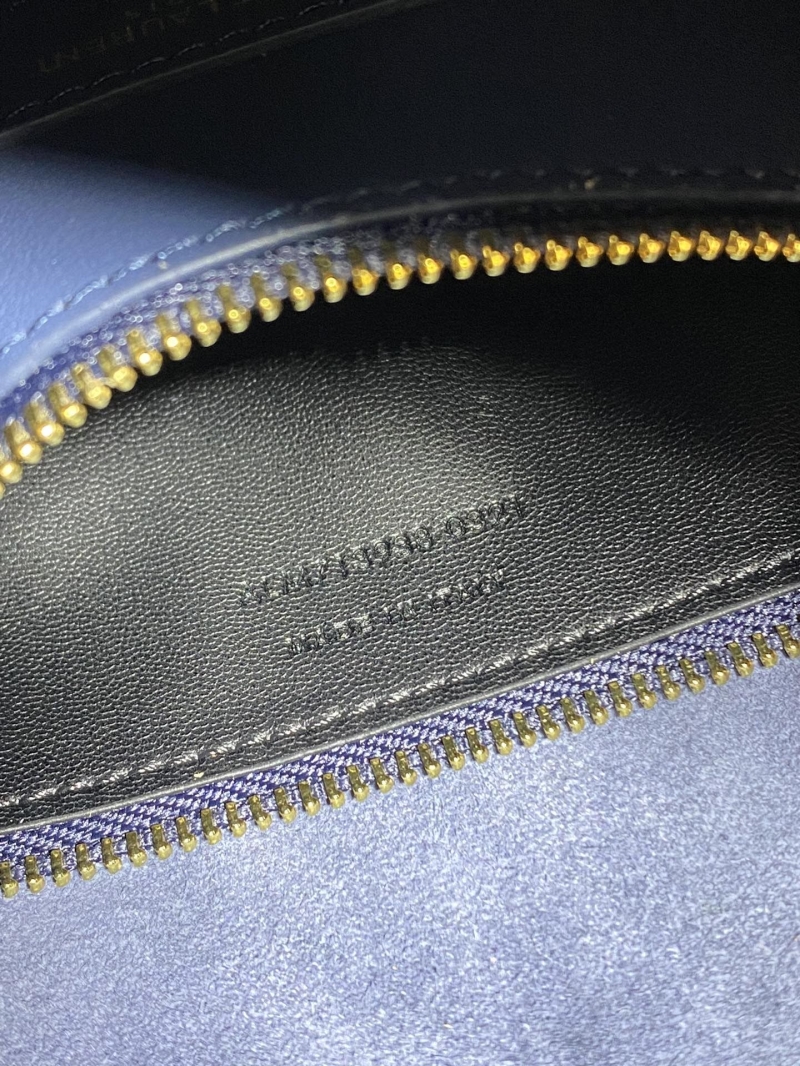 Y51 hobo bags